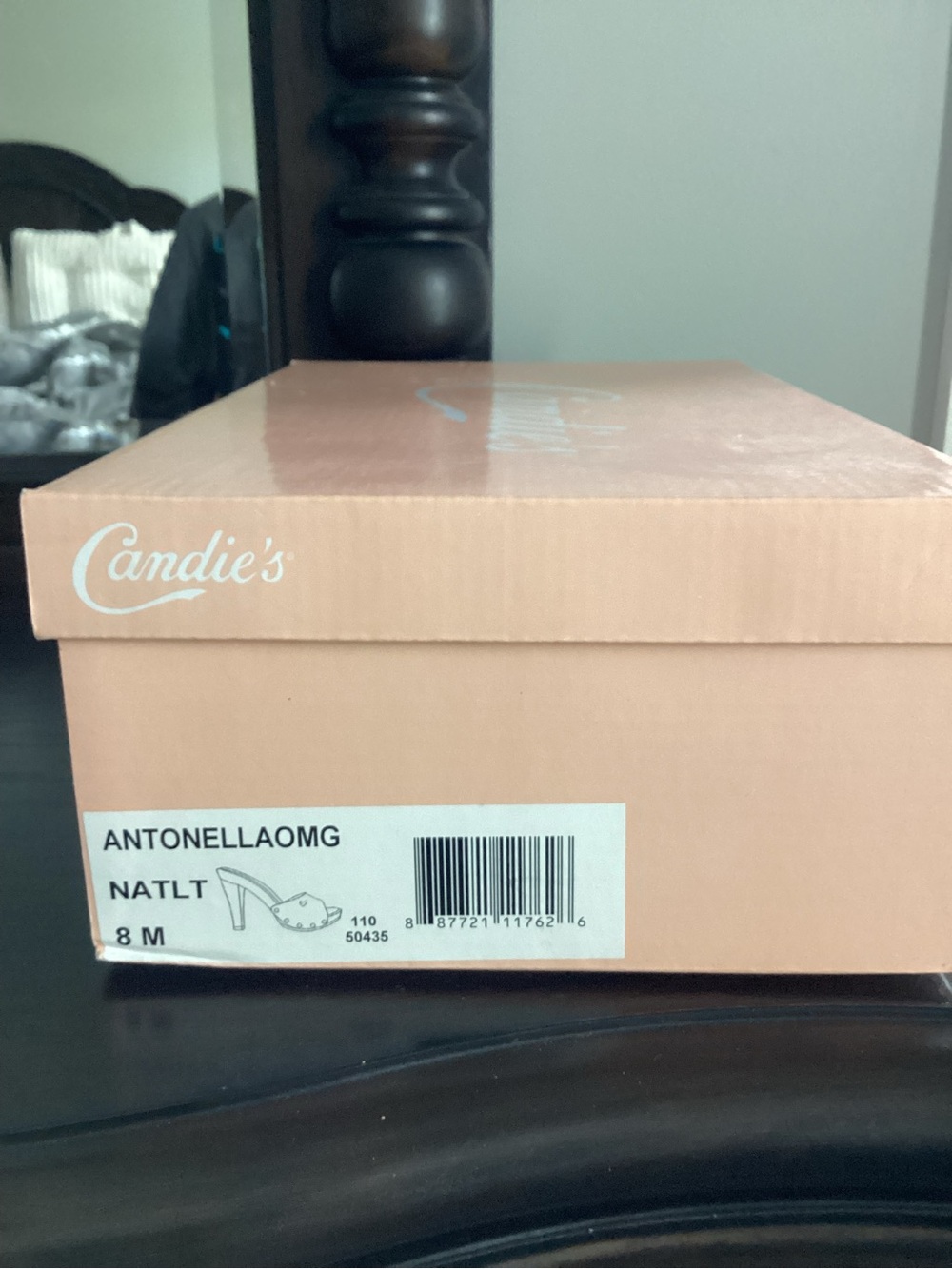 Throwback-Vintage Candie's Tan Leather Studded Mules with Cushion Platform - Picture 5 of 5
